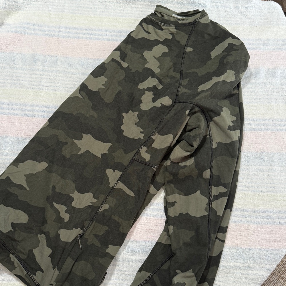 lululemon athletica Camouflage Long Sleeve Tee